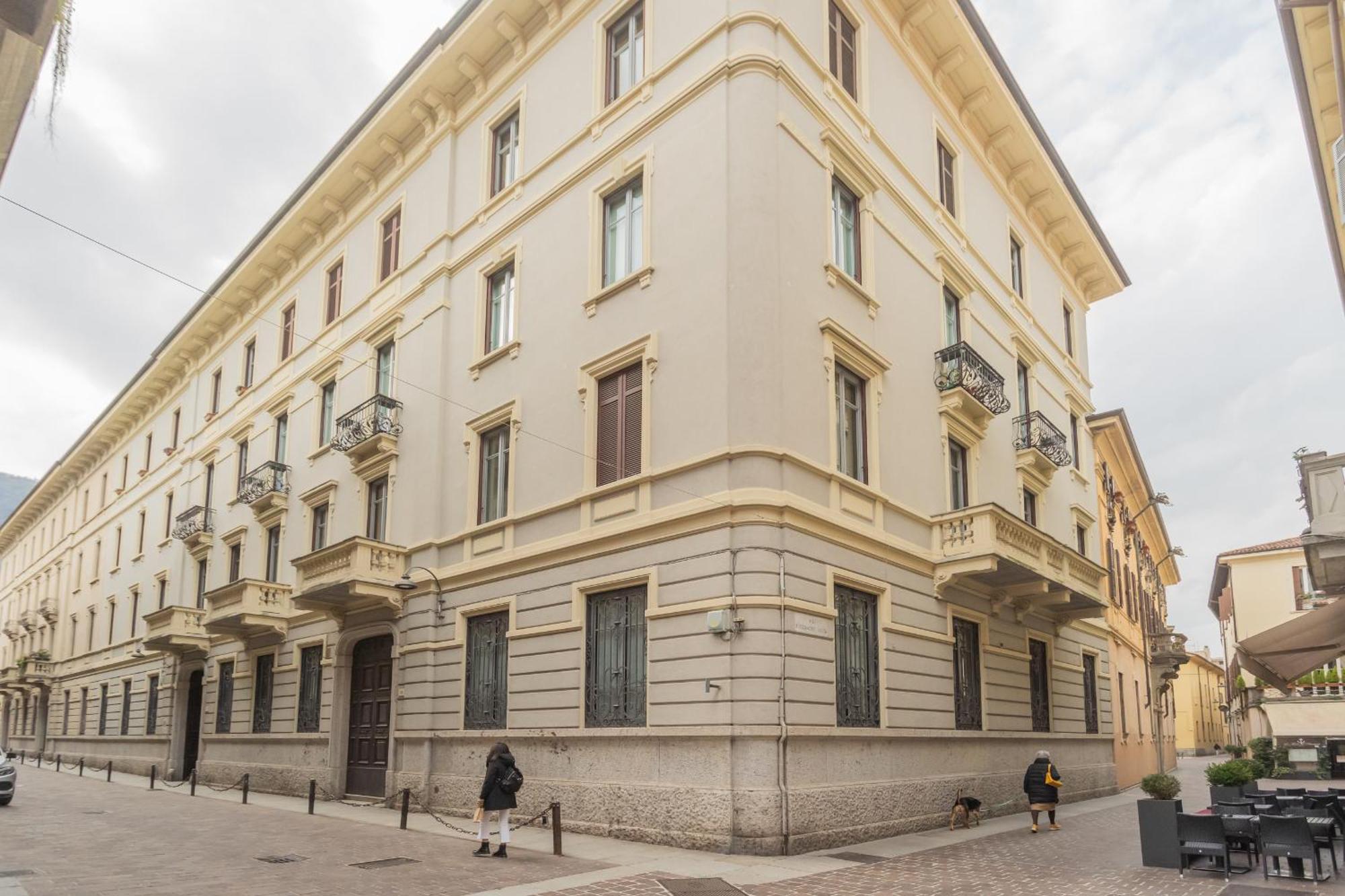 Cinque Giornate 70 Suites By Rent All Como Exterior photo